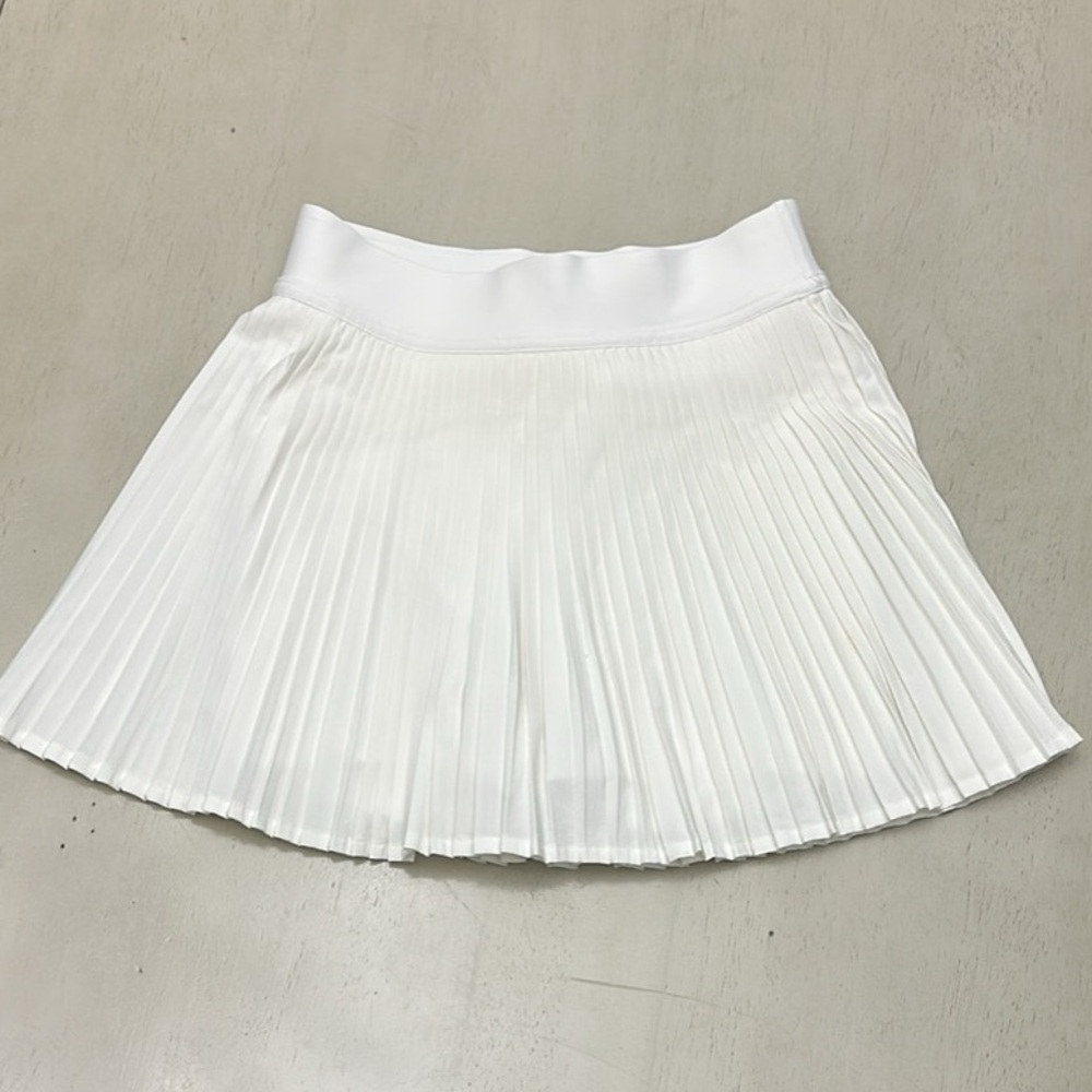 Lululemon Athletica High Rise White Mini Skirt